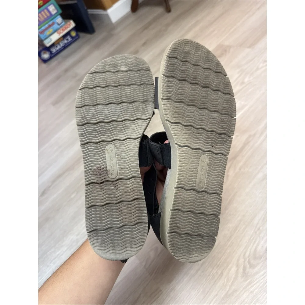 Baretraps Womens Black Cutout Wrap Crisscross Comfort Heel Zip Flat Sandals 7.5